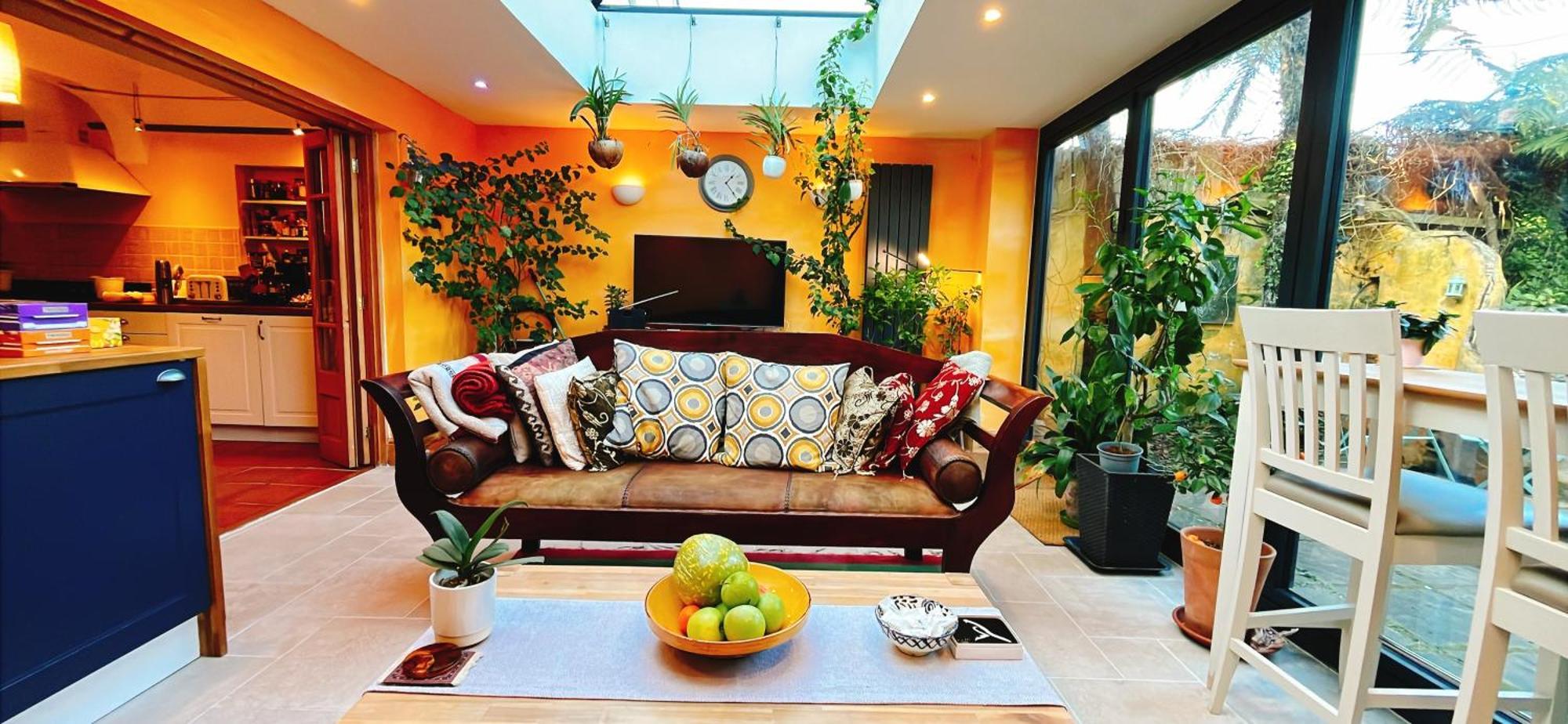 Bed and Breakfast Funky Urban Jungle Кардифф Экстерьер фото